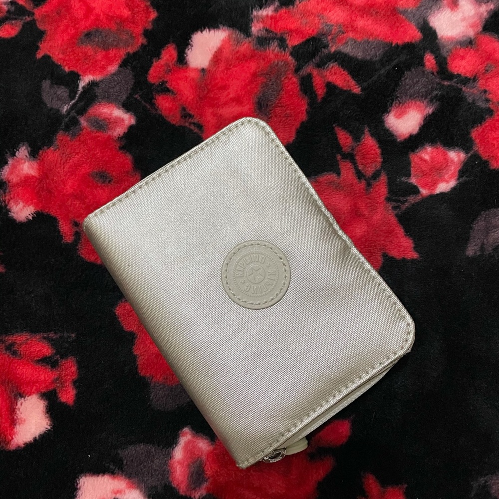 kipling wallet